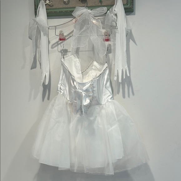 Dolls Kill Halter A Line sweetheart Mini Dress white with gloves large new w tag - Picture 7 of 8